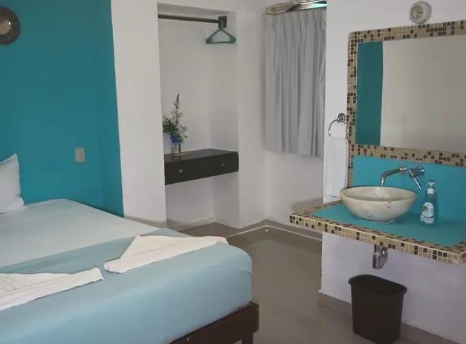 Playa Y Mar Hotel 3*